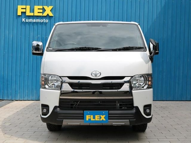 TOYOTA HIACE VAN 4WD 2022 Image 31