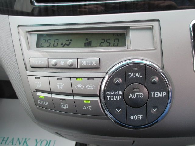 TOYOTA ESTIMA 2006 Image 31