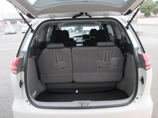 TOYOTA ESTIMA 2006 Image 31