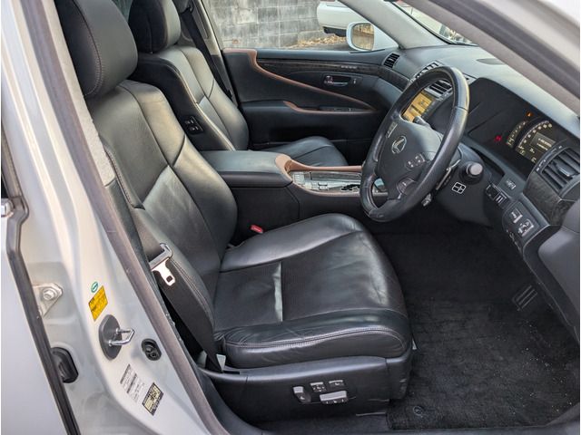 TOYOTA LEXUS LS460 2009 Image 31