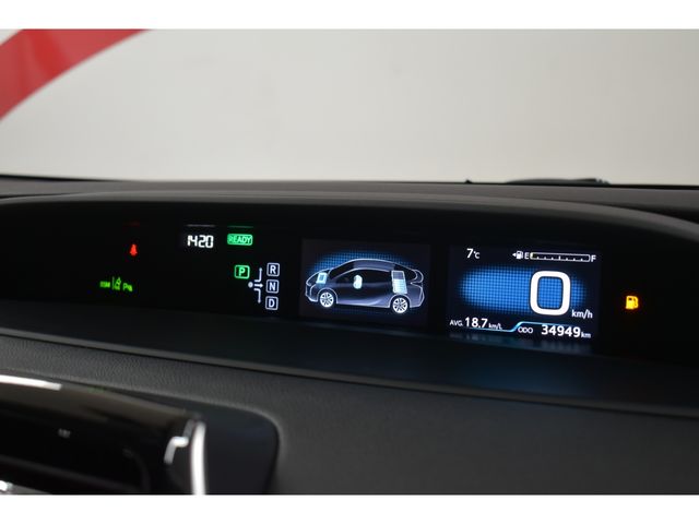 TOYOTA PRIUS 4WD 2017 Image 31