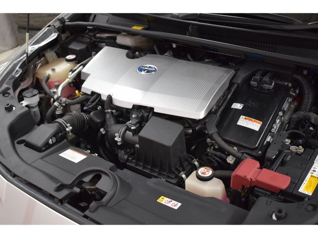 TOYOTA PRIUS 4WD 2017 Image 31