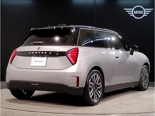BMW MINI COOPER 2024 Image 31