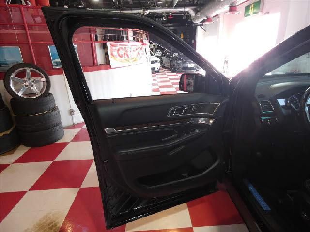 FORD EXPLORER 2016 Image 31