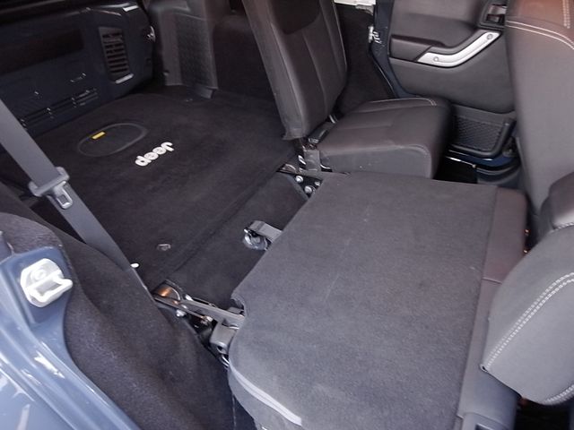 JEEP WRANGLER UNLIMI 2017 Image 31