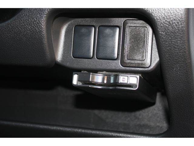 MITSUBISHI EK CUSTOM 2014 Image 31