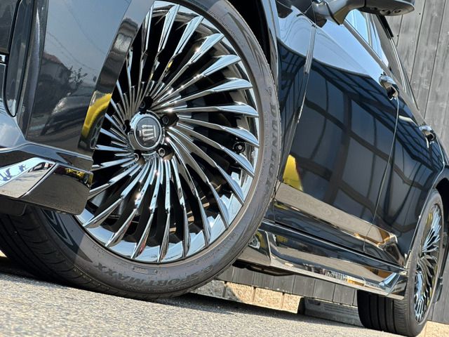 TOYOTA CROWN SEDAN HYBRID 2023 Image 31