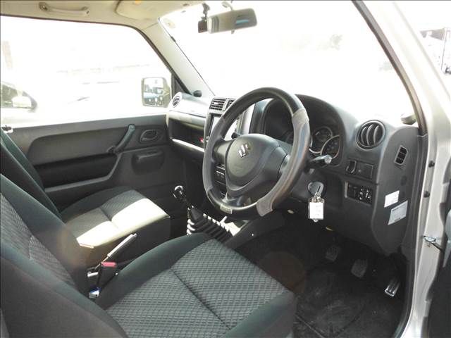 SUZUKI JIMNY 4WD 2016 Image 31