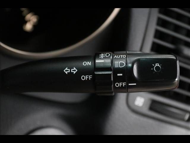 TOYOTA LEXUS SC430 2005 Image 31