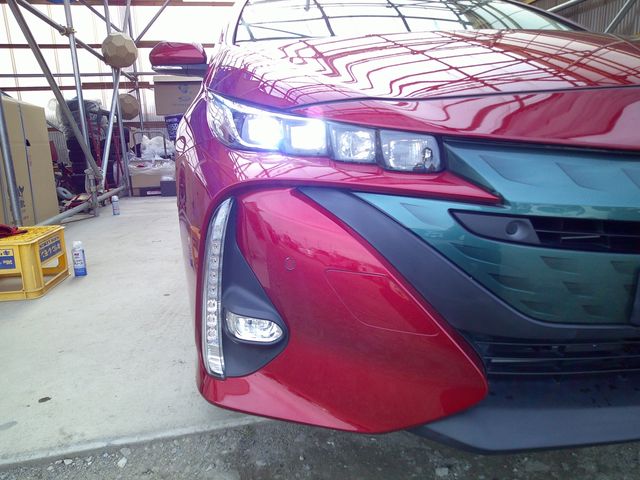 TOYOTA PRIUS PHV 2018 Image 31