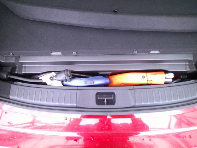 TOYOTA PRIUS PHV 2018 Image 31