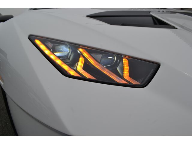 LAMBORGHINI HURACAN 2022 Image 31