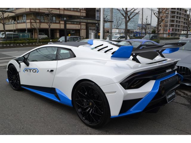 LAMBORGHINI HURACAN 2022 Image 31