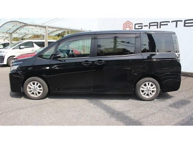 TOYOTA VOXY 2017 Image 31