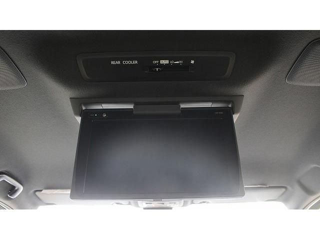 TOYOTA VOXY 2017 Image 31