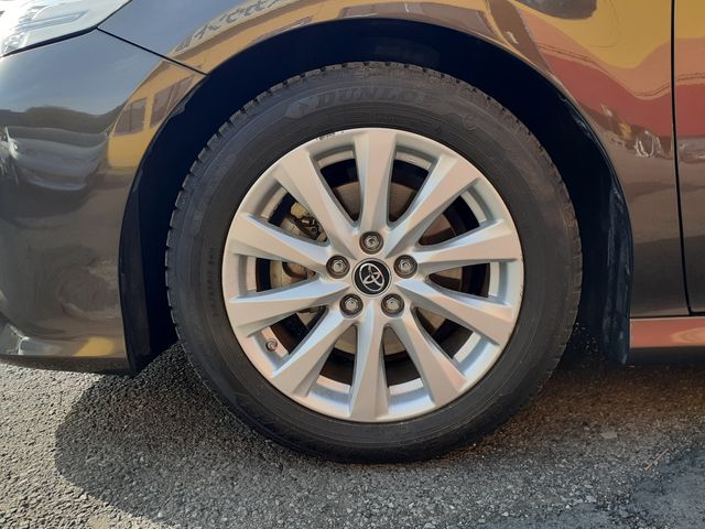 TOYOTA CAMRY HYBRID 2018 Image 31