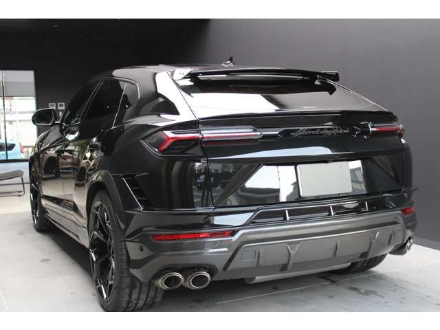 LAMBORGHINI URUS 2024 Image 31