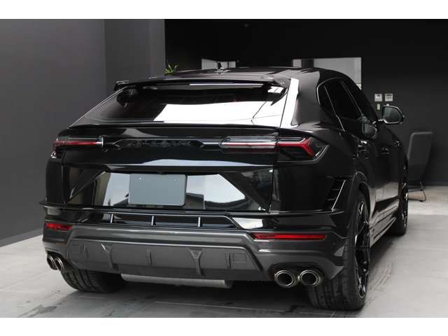 LAMBORGHINI URUS 2024 Image 31