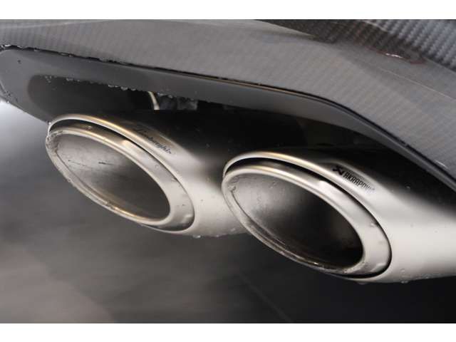 LAMBORGHINI URUS 2024 Image 31