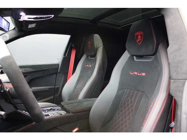 LAMBORGHINI URUS 2024 Image 31