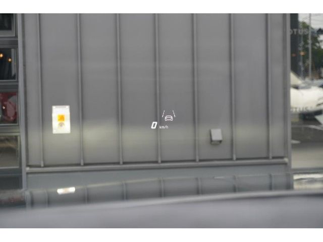 LAMBORGHINI URUS 2024 Image 31