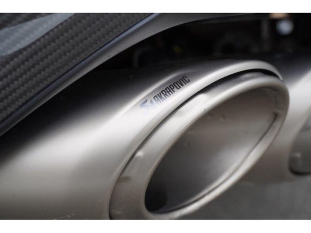 LAMBORGHINI URUS 2024 Image 31