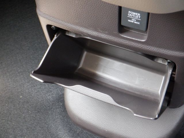 HONDA N BOX 2019 Image 31