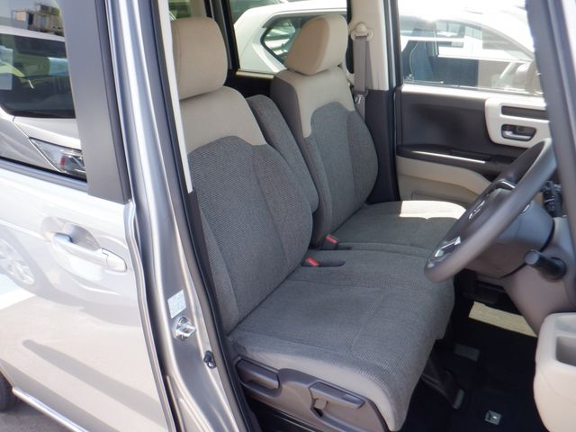 HONDA N BOX 2019 Image 31