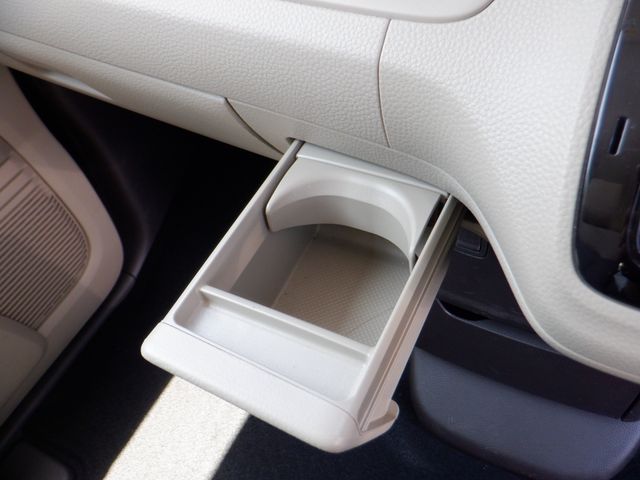 HONDA N BOX 2019 Image 31