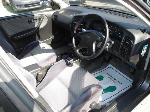 NISSAN PRIMERA 1993 Image 31