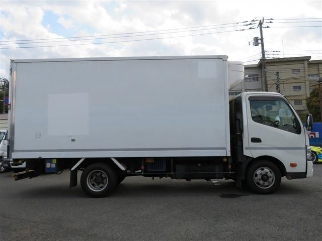 HINO DUTRO 2018 Image 31