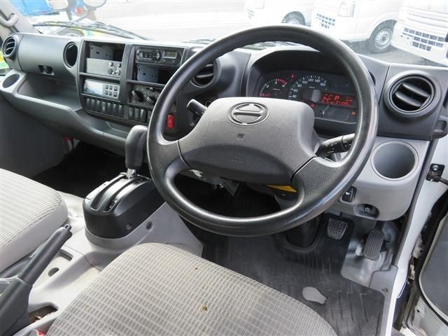 HINO DUTRO 2018 Image 31