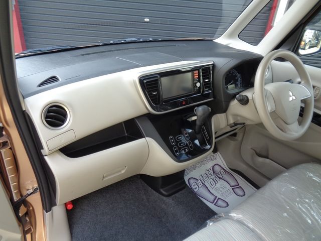 MITSUBISHI EK SPACE 2016 Image 31