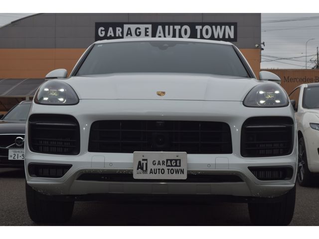 PORSCHE CAYENNE 2018 Image 31