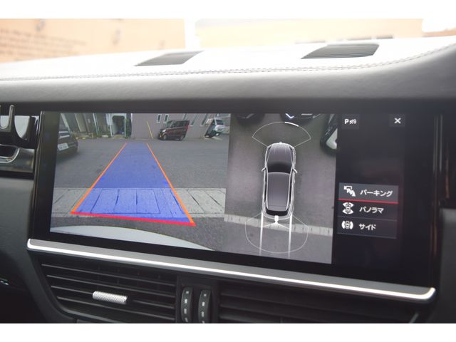 PORSCHE CAYENNE 2018 Image 31