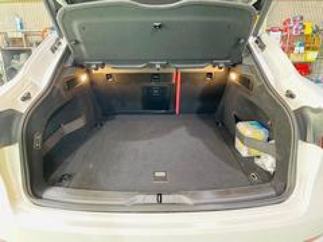 MASERATI LEVANTE 2018 Image 31