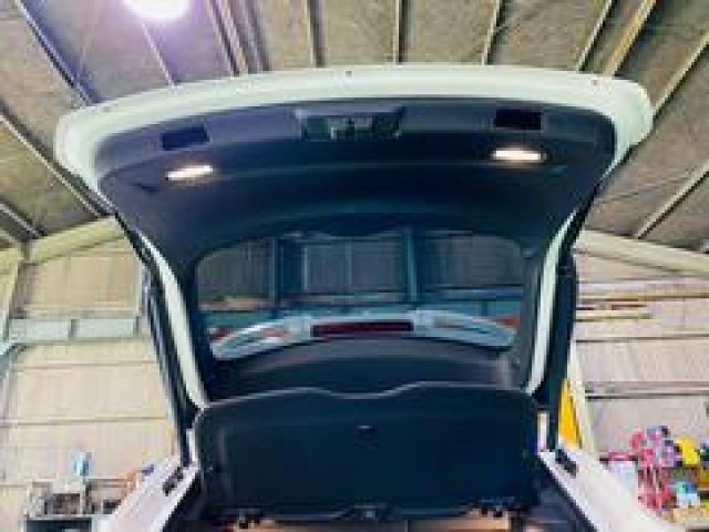 MASERATI LEVANTE 2018 Image 31