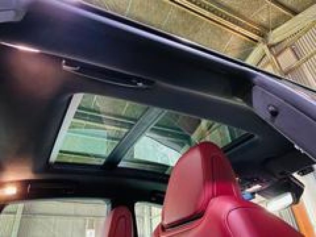 MASERATI LEVANTE 2018 Image 31