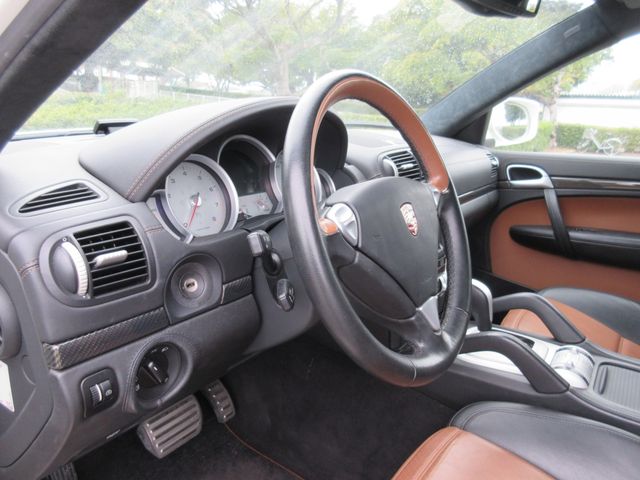 PORSCHE CAYENNE 2009 Image 31
