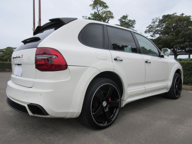 PORSCHE CAYENNE 2009 Image 31