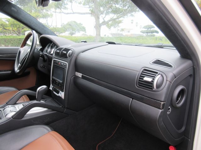 PORSCHE CAYENNE 2009 Image 31