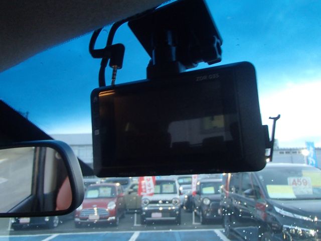 NISSAN ELGRAND 2020 Image 31