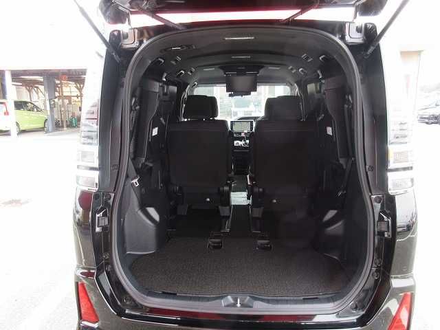 TOYOTA VOXY 2019 Image 31