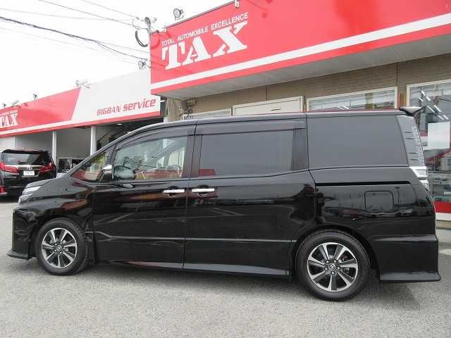 TOYOTA VOXY 2019 Image 31