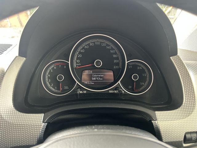 VOLKSWAGEN UP! 2018 Image 31