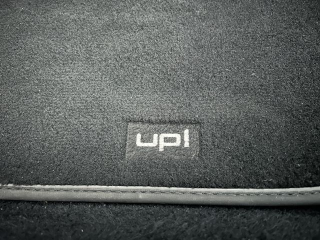 VOLKSWAGEN UP! 2018 Image 31