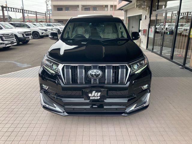 TOYOTA LANDCRUISER PRADO 2022 Image 31