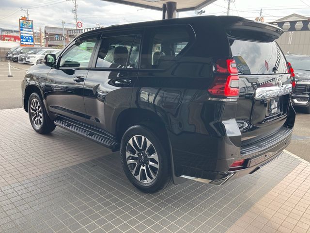 TOYOTA LANDCRUISER PRADO 2022 Image 31