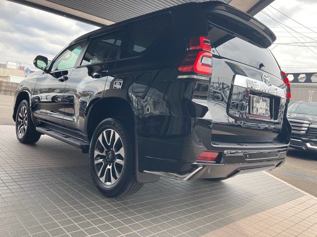 TOYOTA LANDCRUISER PRADO 2022 Image 31