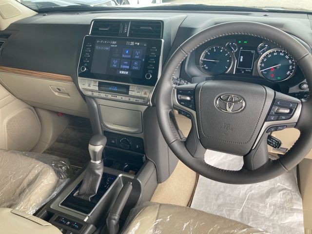 TOYOTA LANDCRUISER PRADO 2022 Image 31